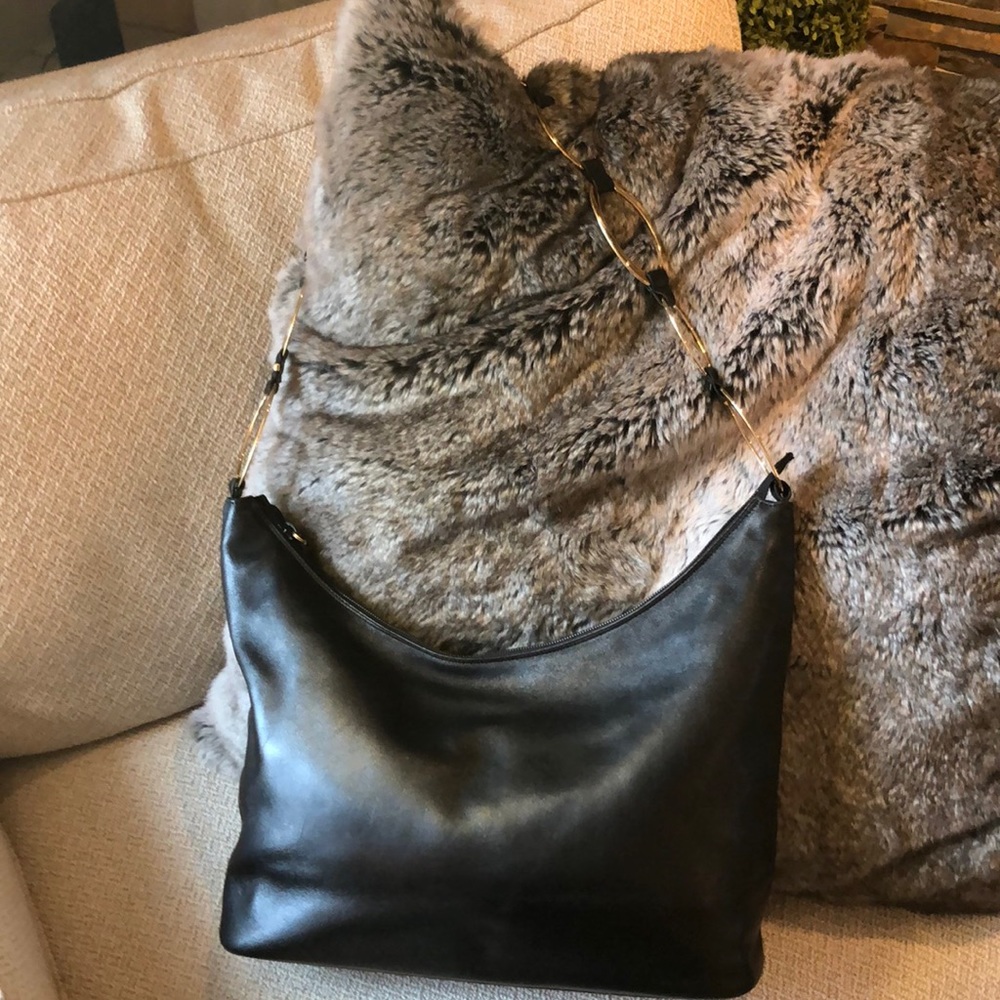 Gucci Black Leather Shoulder Bag